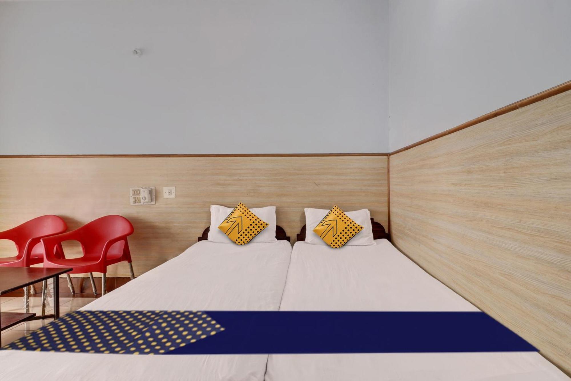 Spot On Ganga Yatri Nivas Hotel Gundlupet Kültér fotó