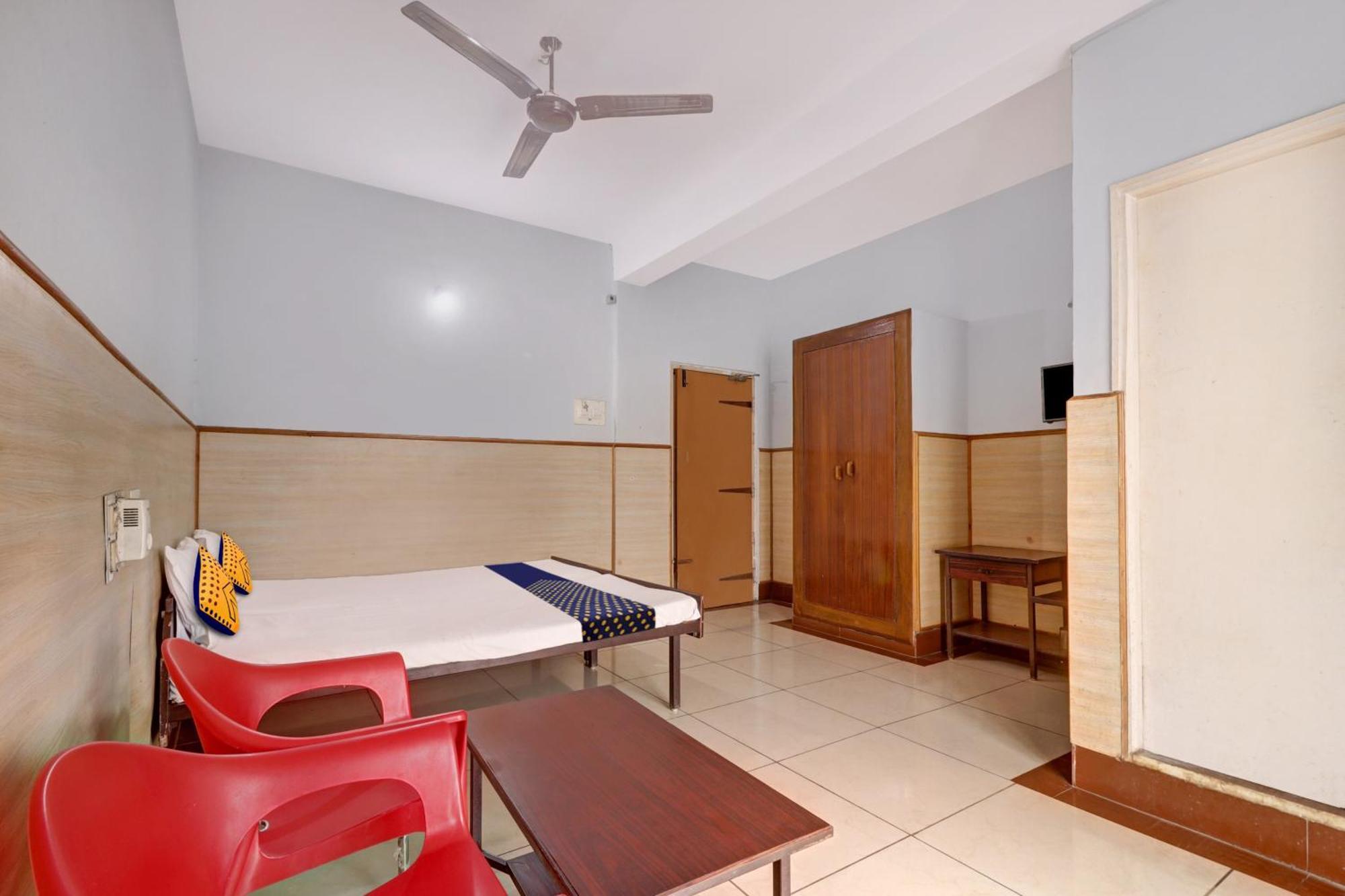 Spot On Ganga Yatri Nivas Hotel Gundlupet Kültér fotó